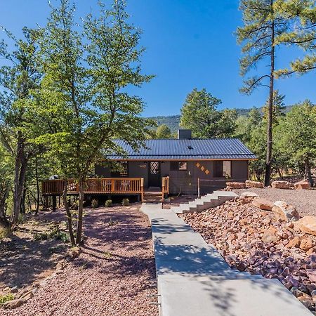 The Pine House - Cozy Mid-Century Modern, Pet-Friendly Villa Bagian luar foto