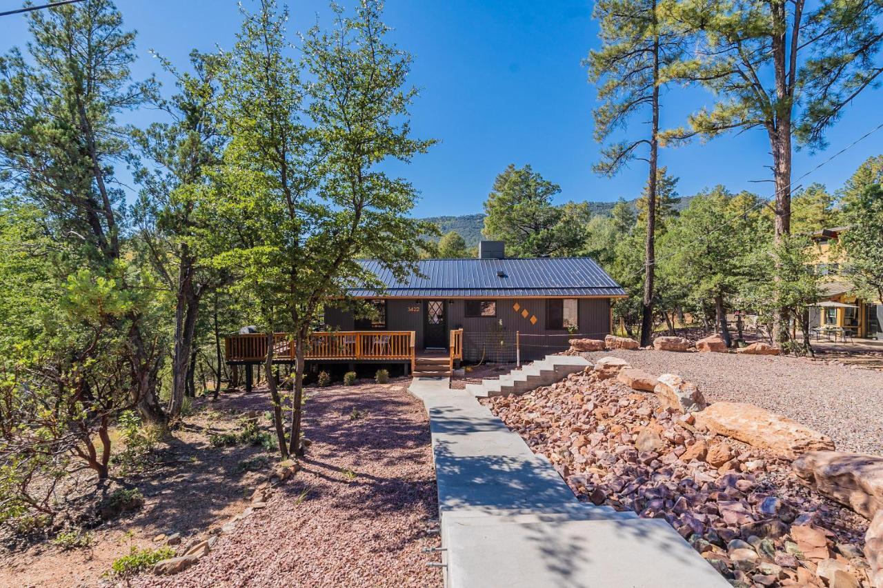 The Pine House - Cozy Mid-Century Modern, Pet-Friendly Villa Bagian luar foto