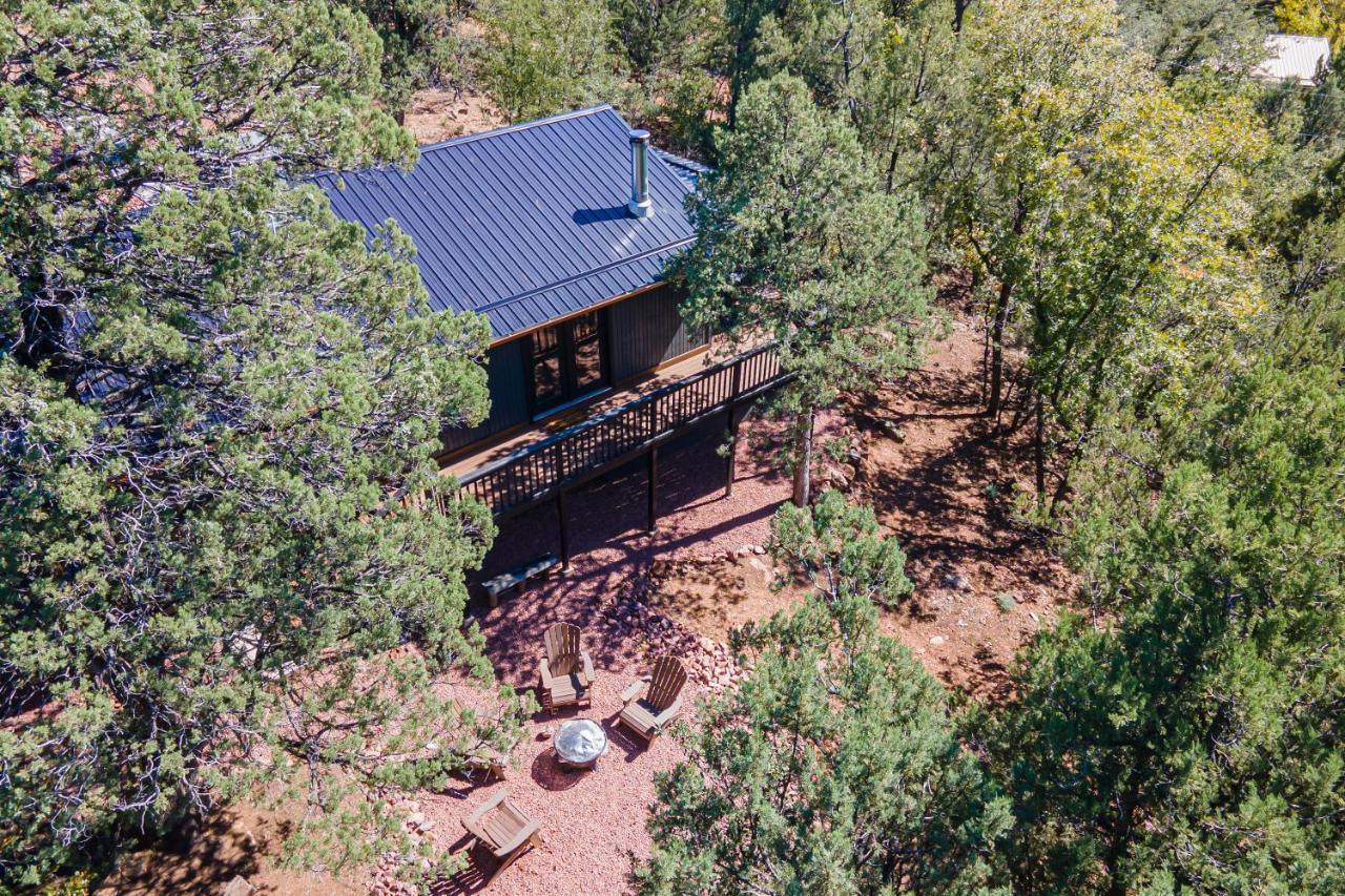 The Pine House - Cozy Mid-Century Modern, Pet-Friendly Villa Bagian luar foto