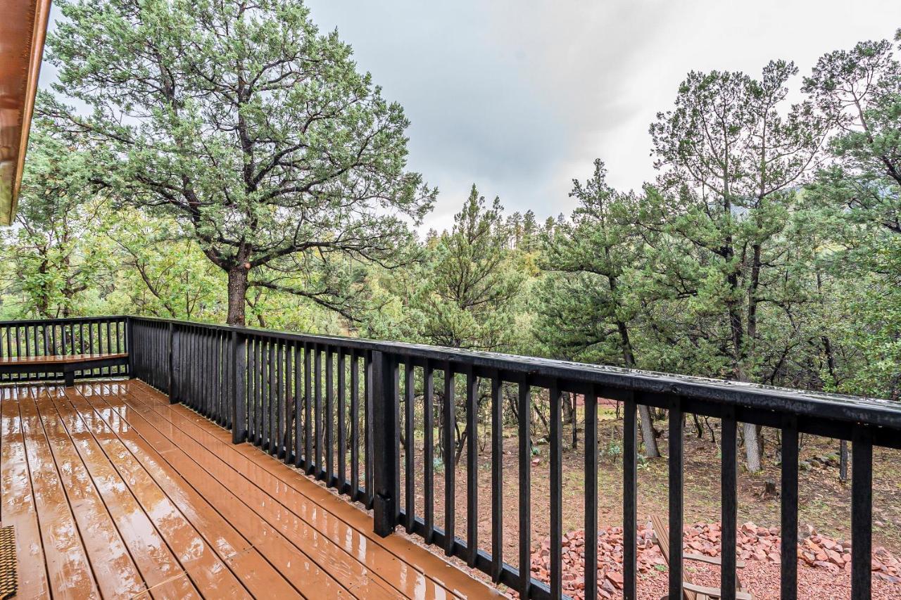 The Pine House - Cozy Mid-Century Modern, Pet-Friendly Villa Bagian luar foto