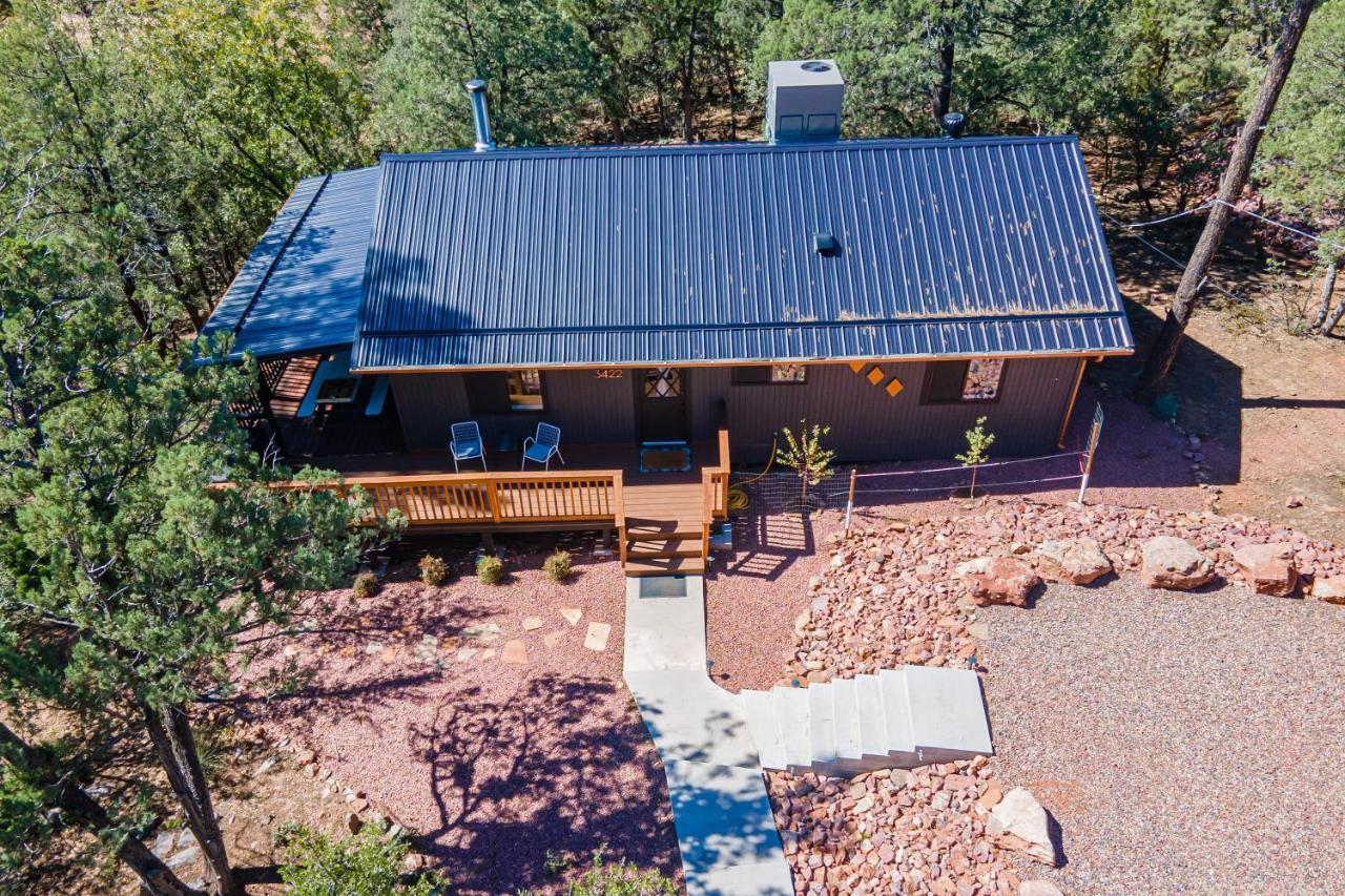 The Pine House - Cozy Mid-Century Modern, Pet-Friendly Villa Bagian luar foto